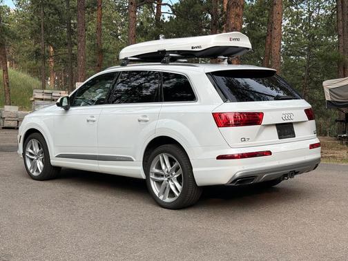 White 2018 Audi Q7 3.0T Prestige
