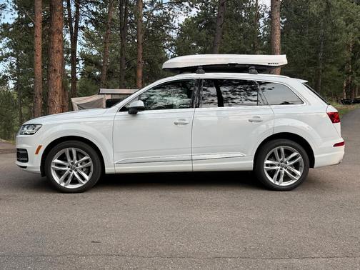 White 2018 Audi Q7 3.0T Prestige