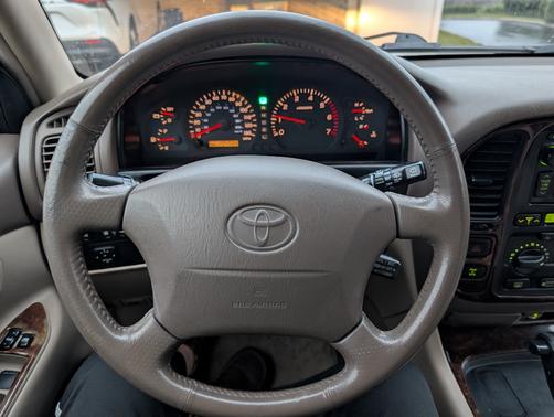 1998 Toyota Land Cruiser Base