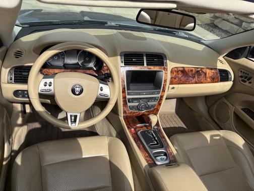 2007 Jaguar XKR Base
