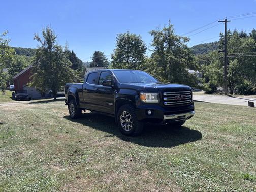 2017 GMC Canyon SLE