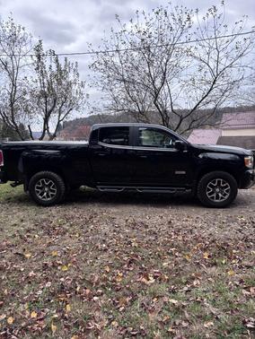 2017 GMC Canyon SLE