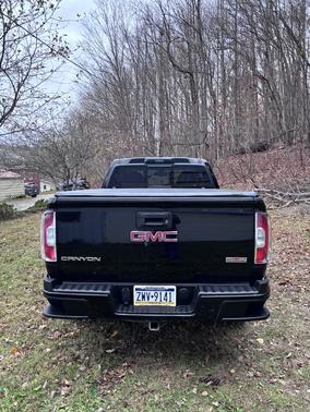 2017 GMC Canyon SLE