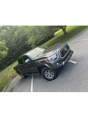 2022 Toyota Tacoma SR5