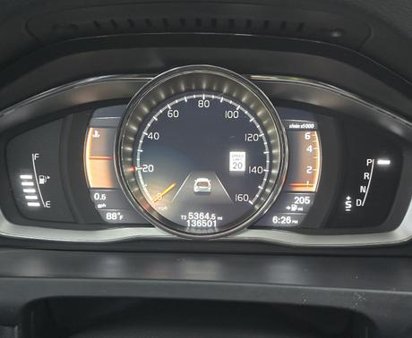 2017 Volvo V60 Cross Country T5 Platinum