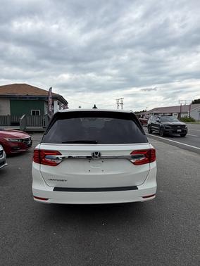 White 2019 Honda Odyssey EX-L