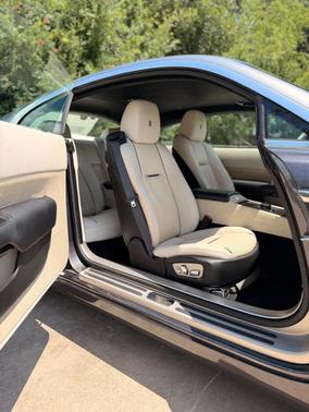 Gray 2014 Rolls-Royce Wraith Base
