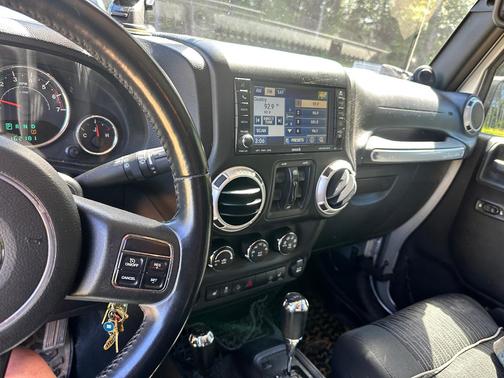 Silver 2011 Jeep Wrangler Unlimited Sahara