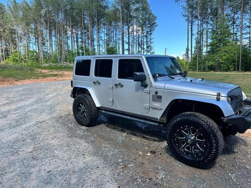 Silver 2011 Jeep Wrangler Unlimited Sahara