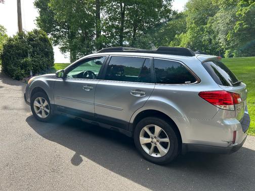 Silver 2013 Subaru Outback 3.6R Limited