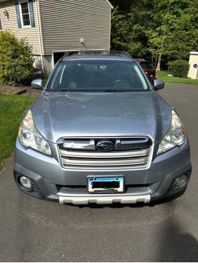 Silver 2013 Subaru Outback 3.6R Limited