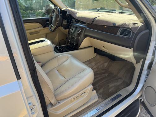 2011 GMC Yukon XL Denali