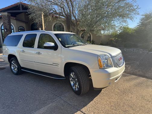 2011 GMC Yukon XL Denali