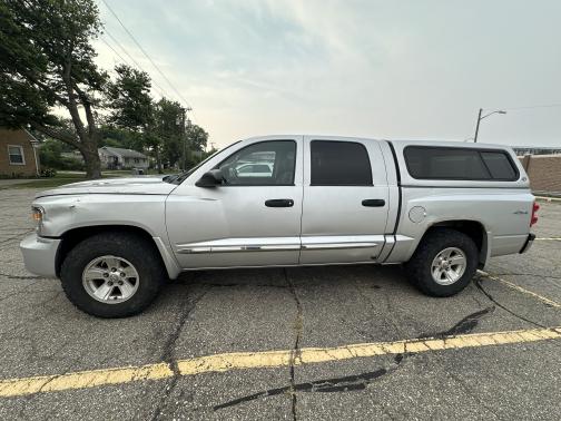 2008 Dodge Dakota Laramie Quad Cab