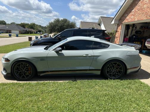 2022 Ford Mustang Mach 1