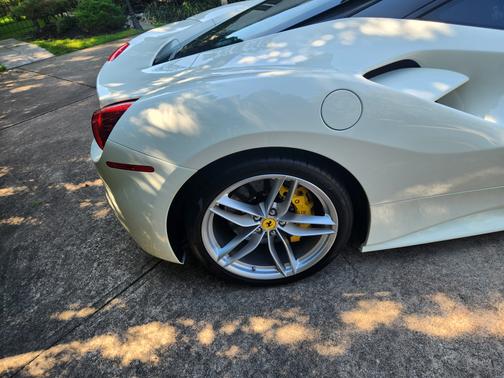 2019 Ferrari 488 GTB Base