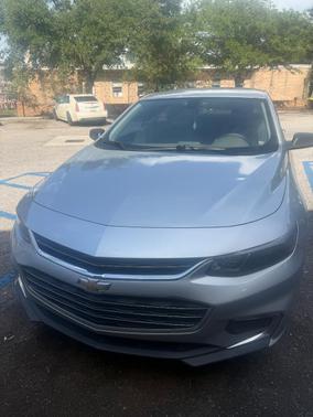 Silver 2017 Chevrolet Malibu 1LS