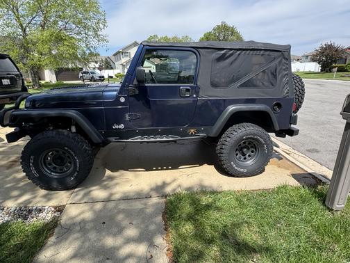 Blue 2005 Jeep Wrangler Unlimited