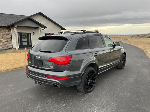 Gray 2014 Audi Q7 3.0T S line Prestige