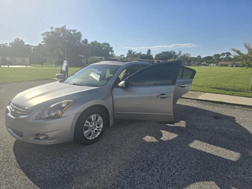 2010 Nissan Altima 2.5 S