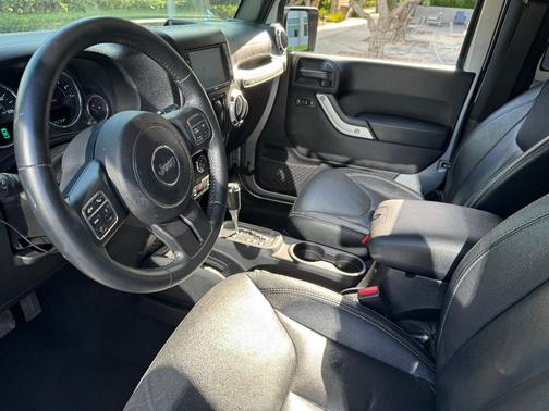 2015 Jeep Wrangler Sahara