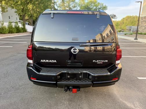 2011 Nissan Armada Platinum