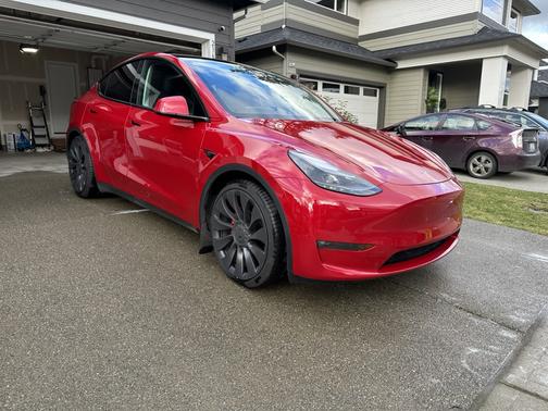 Red 2022 Tesla Model Y Performance