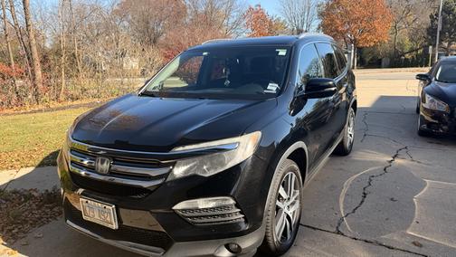 Black 2018 Honda Pilot Touring
