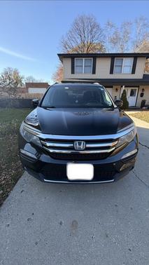 Black 2018 Honda Pilot Touring