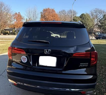 Black 2018 Honda Pilot Touring
