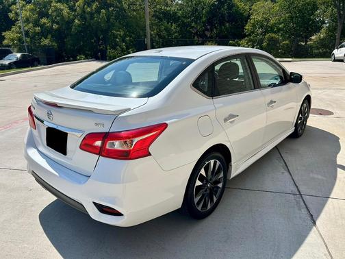 White 2019 Nissan Sentra SR