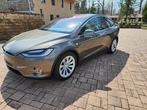 2016 Tesla Model X 90D
