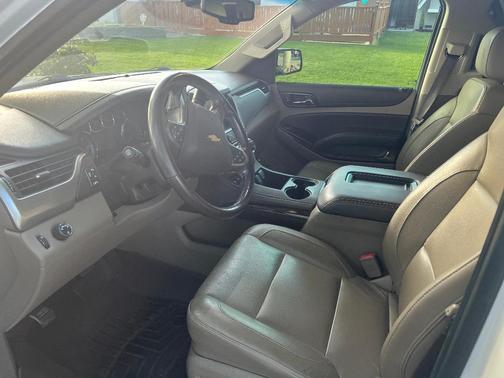 White 2019 Chevrolet Tahoe LT