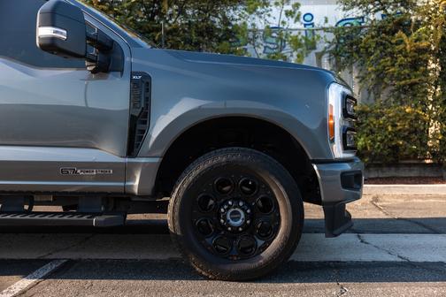 2023 Ford F-350 XLT