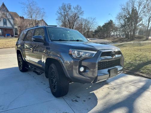 2019 Toyota 4Runner SR5
