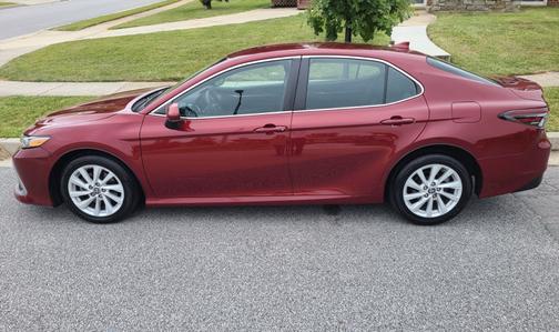 2022 Toyota Camry LE