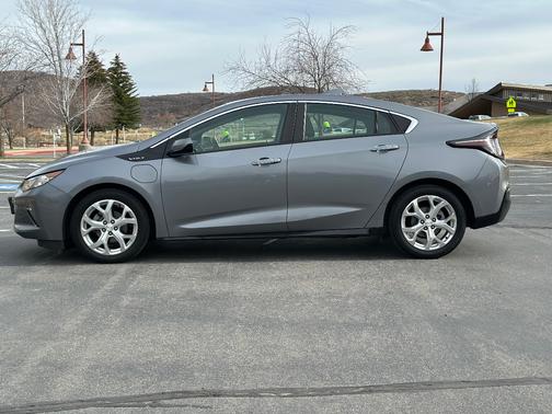 2018 Chevrolet Volt Premier