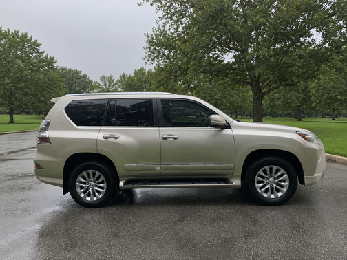 Gold 2016 Lexus GX 460 Base