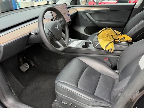 Gray 2024 Tesla Model Y Long Range