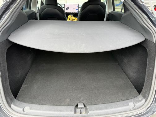 Gray 2024 Tesla Model Y Long Range