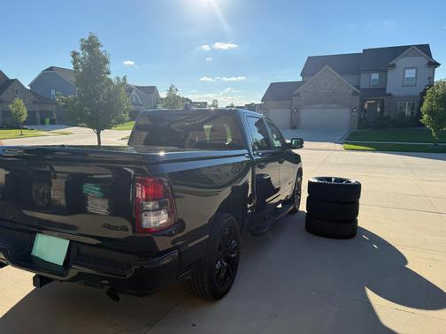 Black 2019 RAM 1500 Big Horn