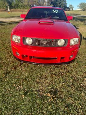 Red 2006 Ford Mustang GT