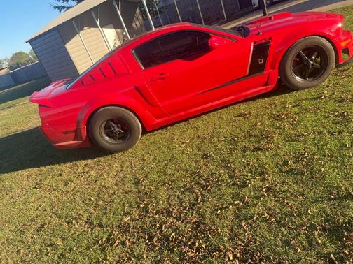 Red 2006 Ford Mustang GT