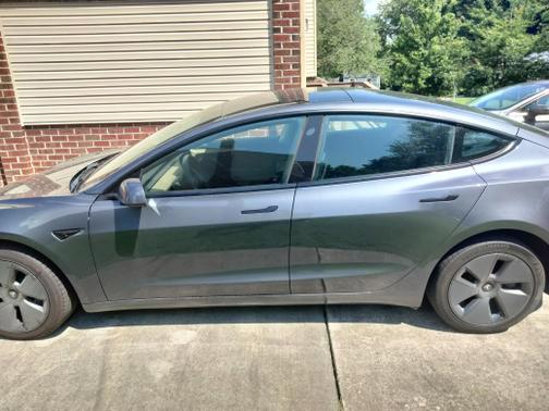 2022 Tesla Model 3 Base
