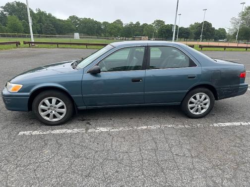 2001 Toyota Camry LE