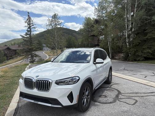 White 2023 BMW X3 xDrive30i