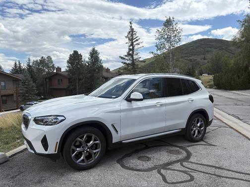 White 2023 BMW X3 xDrive30i