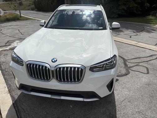 White 2023 BMW X3 xDrive30i