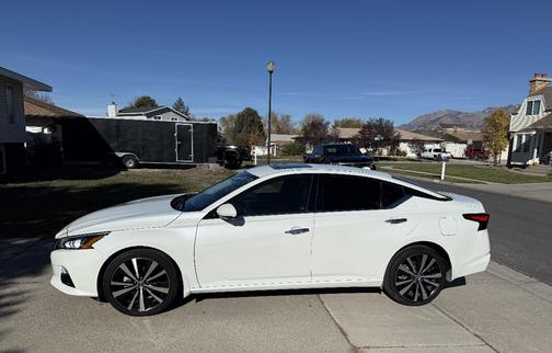 2021 Nissan Altima 2.5 Platinum