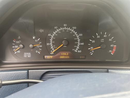 Blue 1998 Mercedes-Benz E-Class E320